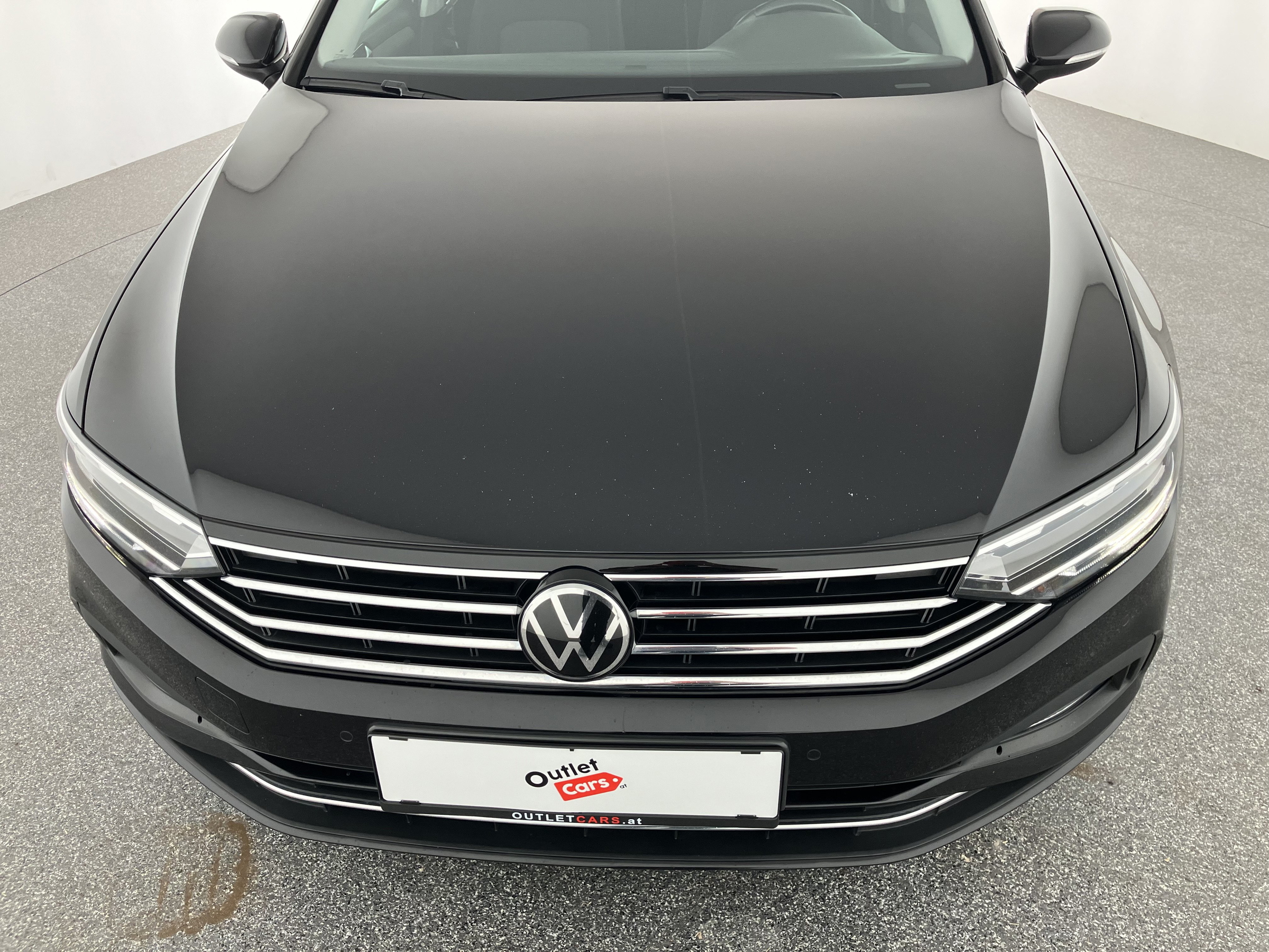 VW Passat Variant 2.0 TDI BMT Business | Bild 30 von 31