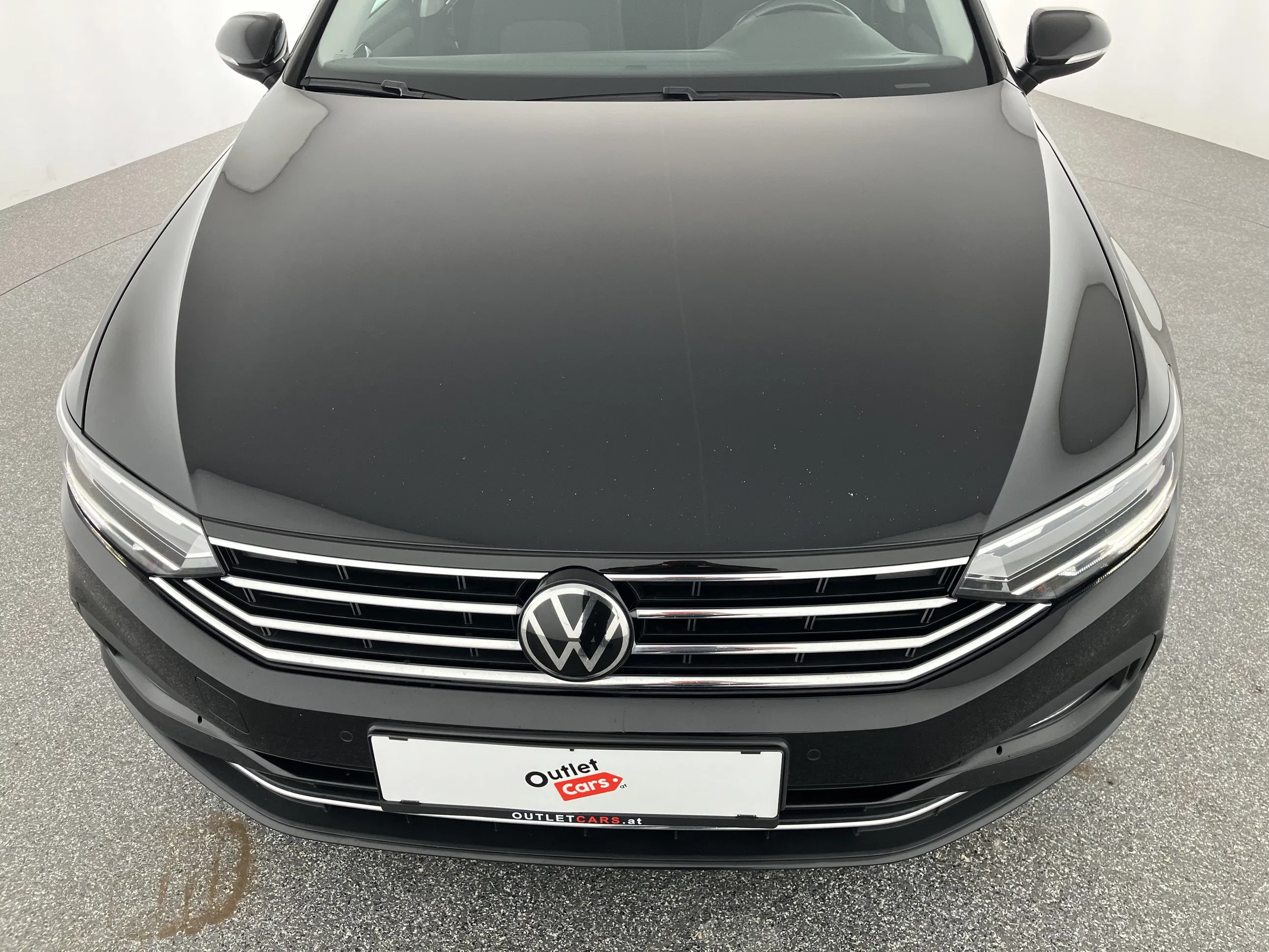 VW Passat Variant 2.0 TDI BMT Business | Bild 30 von 31