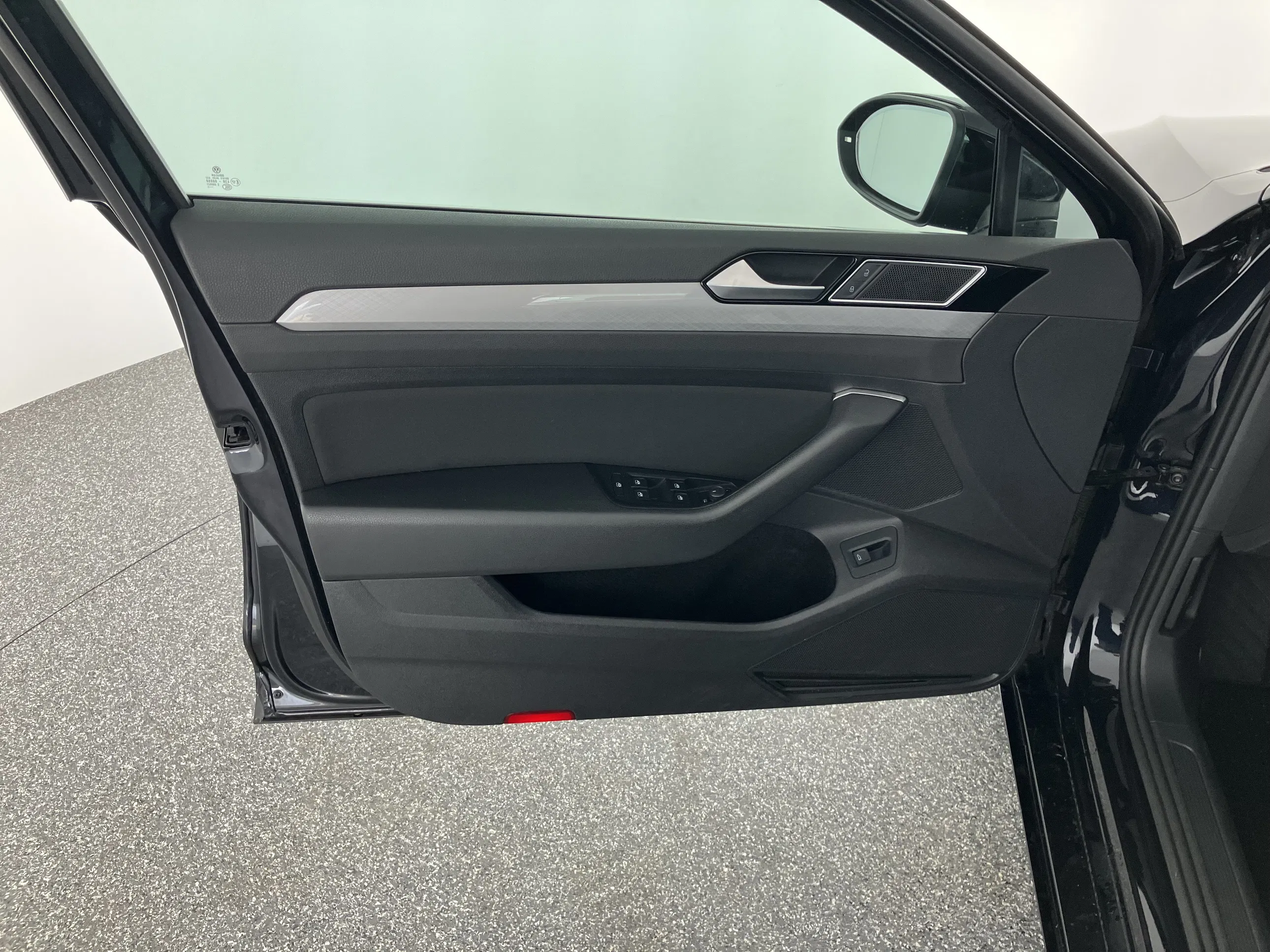 VW Passat Variant 2.0 TDI BMT Business | Bild 5 von 31