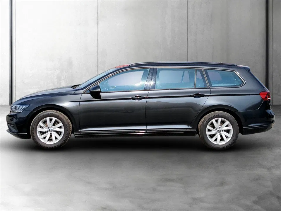 VW Passat Variant 2.0 TDI DSG | Bild 3 von 26