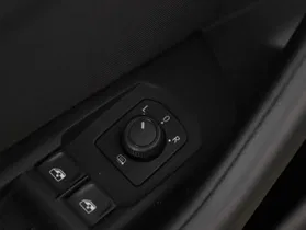 VW Passat Variant 2.0 TDI BMT | Thumbnail 10 von 23