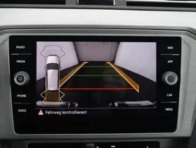 VW Passat Variant 2.0 TDI BMT | Thumbnail 14 von 23