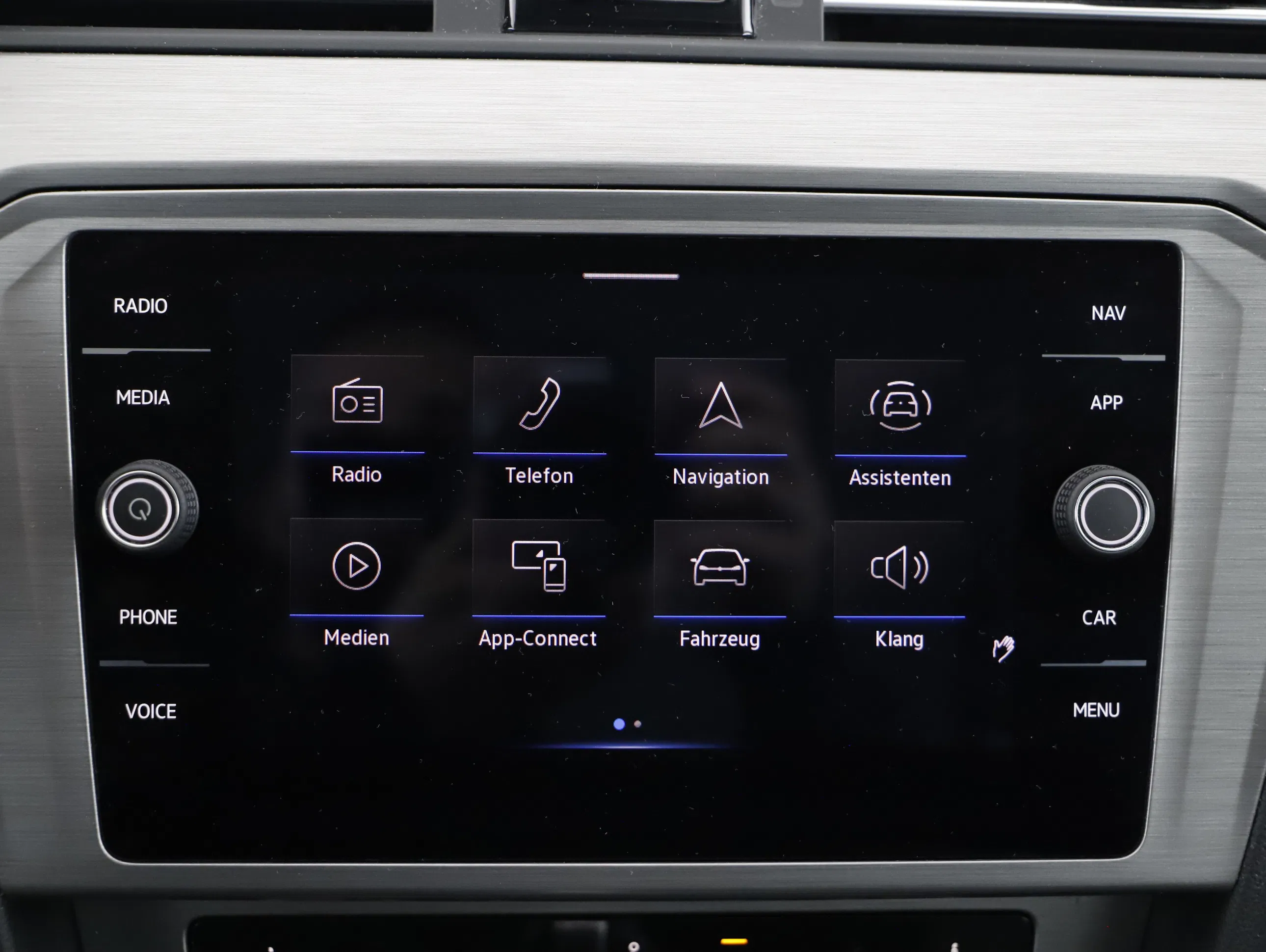 VW Passat Variant 2.0 TDI BMT | Bild 16 von 23