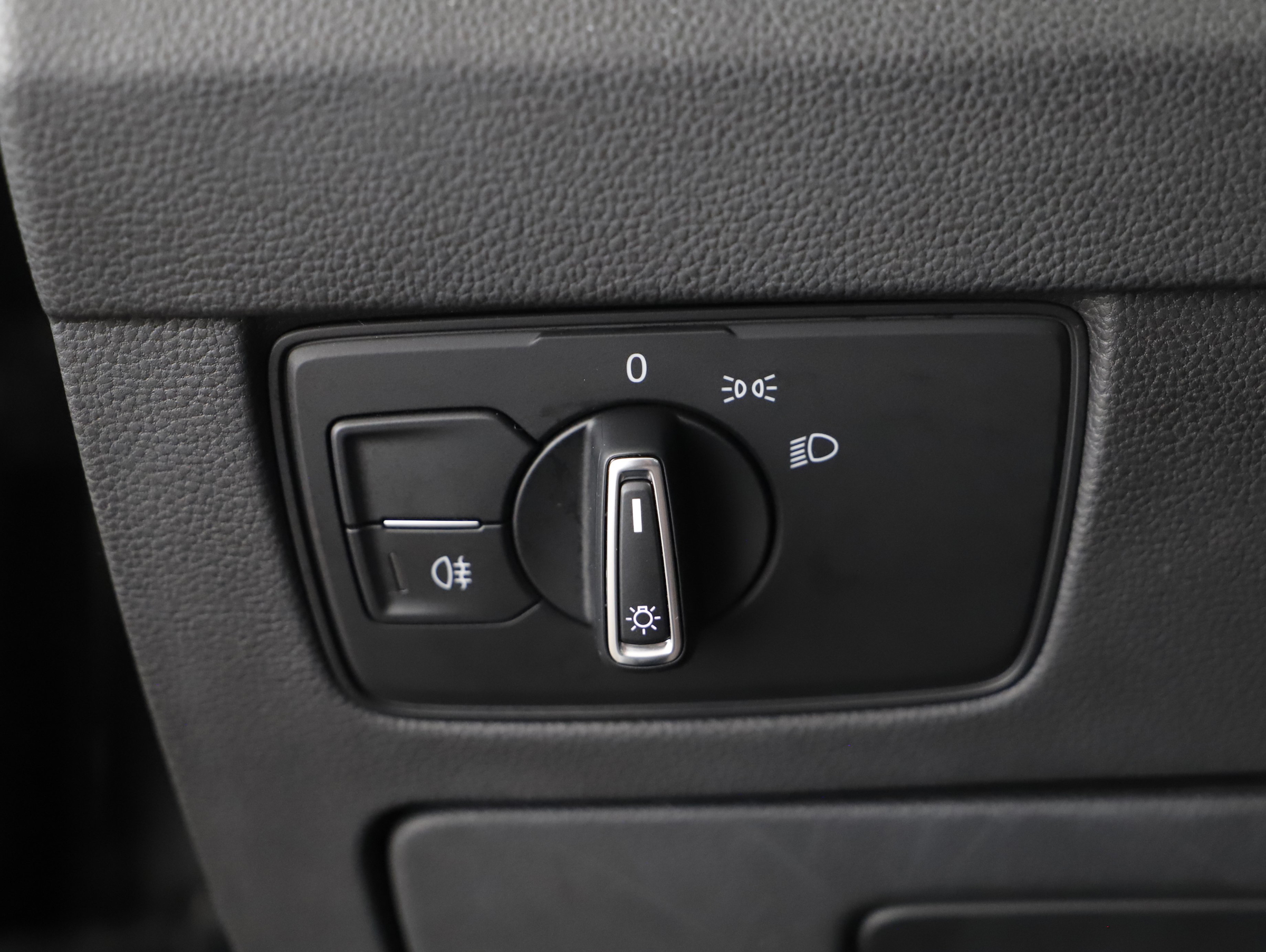 VW Passat Variant 2.0 TDI BMT | Bild 17 von 23