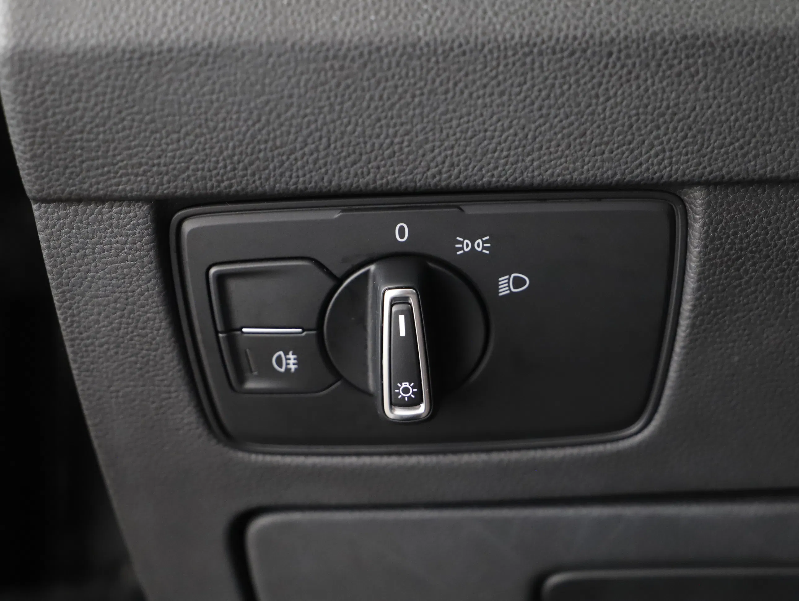 VW Passat Variant 2.0 TDI BMT | Bild 17 von 23