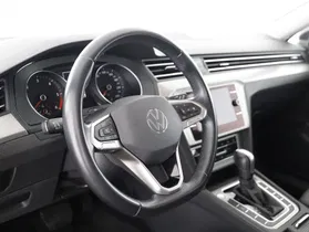 VW Passat Variant 2.0 TDI BMT | Thumbnail 7 von 23