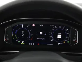 VW Passat Variant 1.4 TSI GTE | Thumbnail 16 von 31