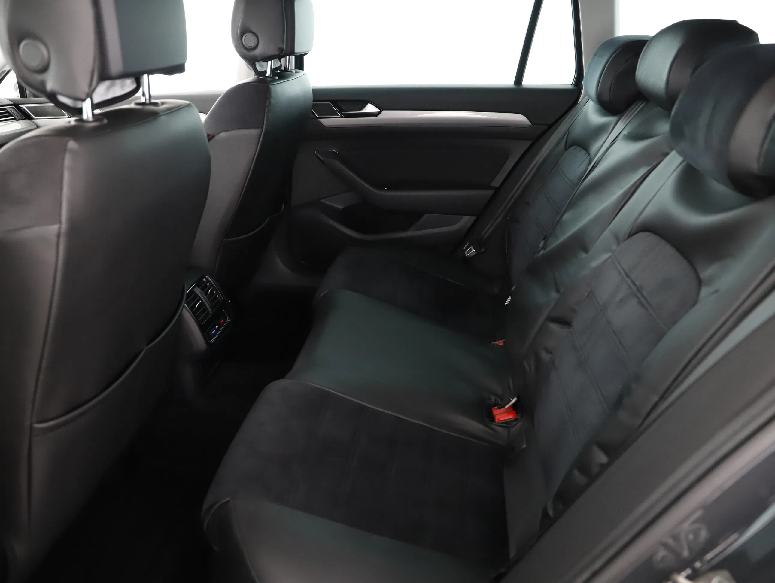 VW Passat Variant 1.4 TSI GTE | Bild 25 von 31