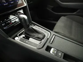 VW Passat Variant 2.0 TDI BMT Business | Thumbnail 16 von 27