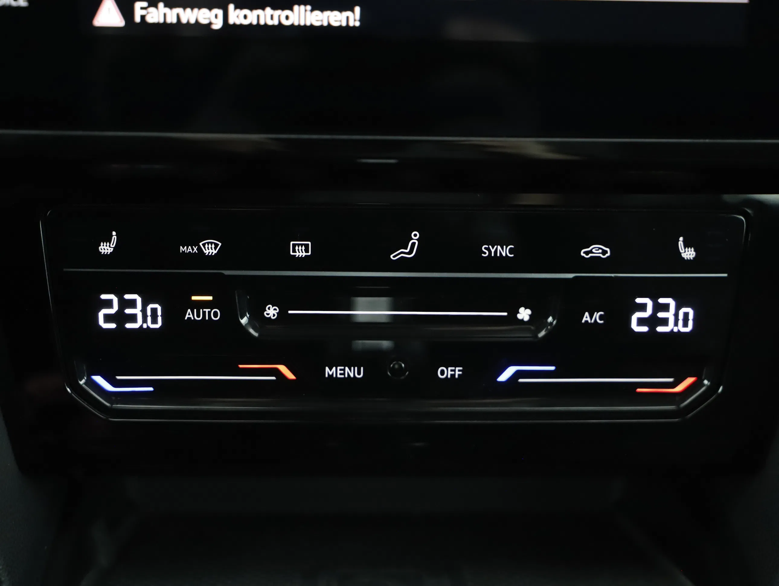 VW Passat Variant 2.0 TDI BMT Business | Bild 14 von 21