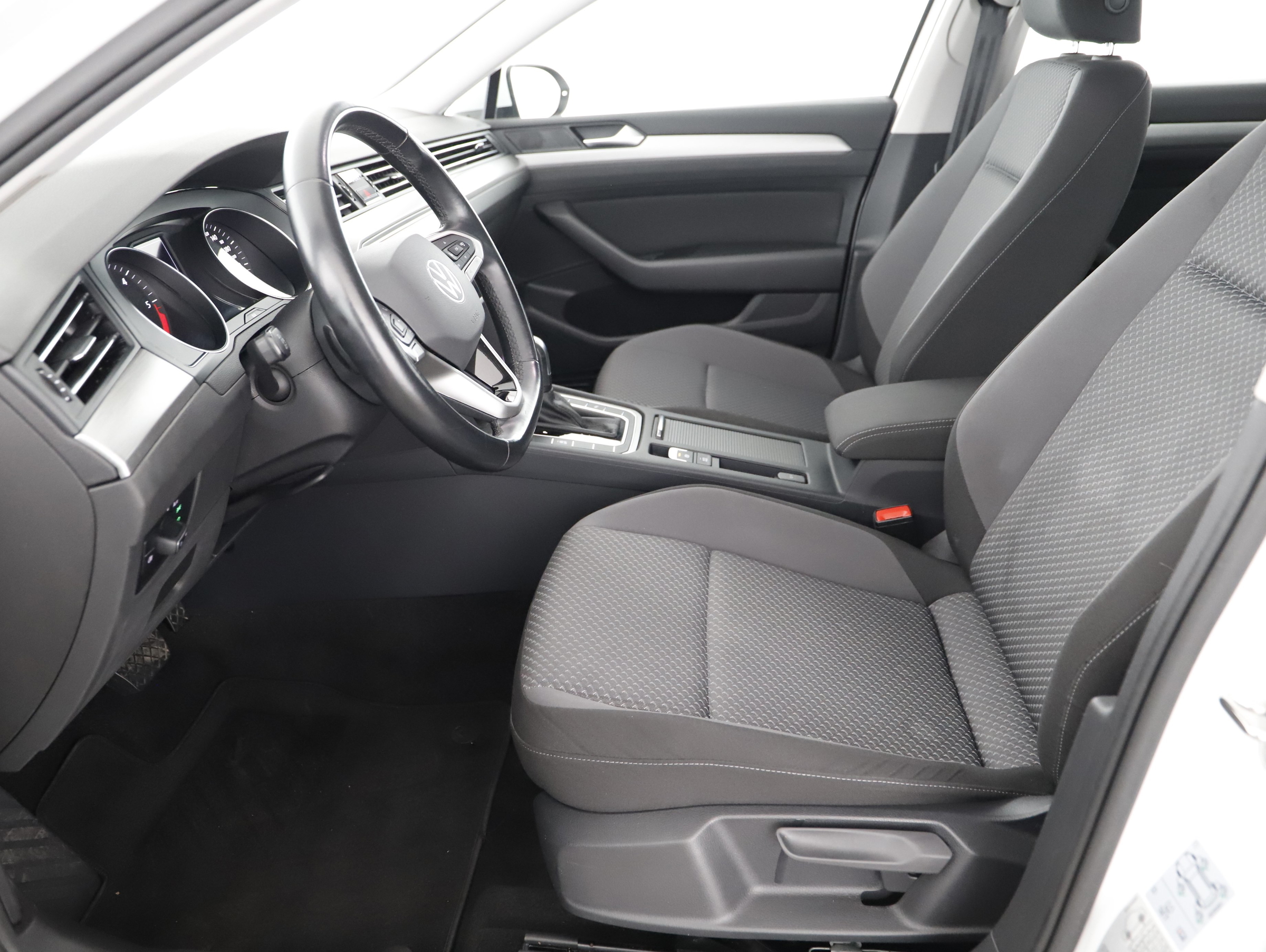 VW Passat Variant 2.0 TDI BMT | Bild 14 von 29