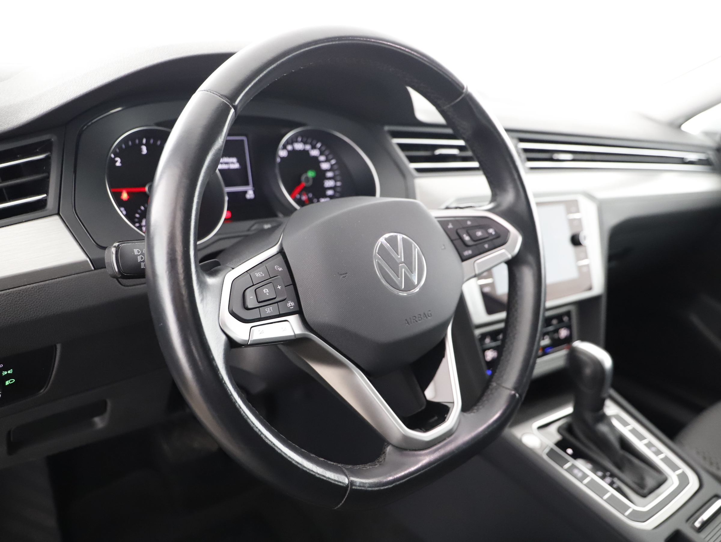 VW Passat Variant 2.0 TDI BMT | Bild 17 von 29