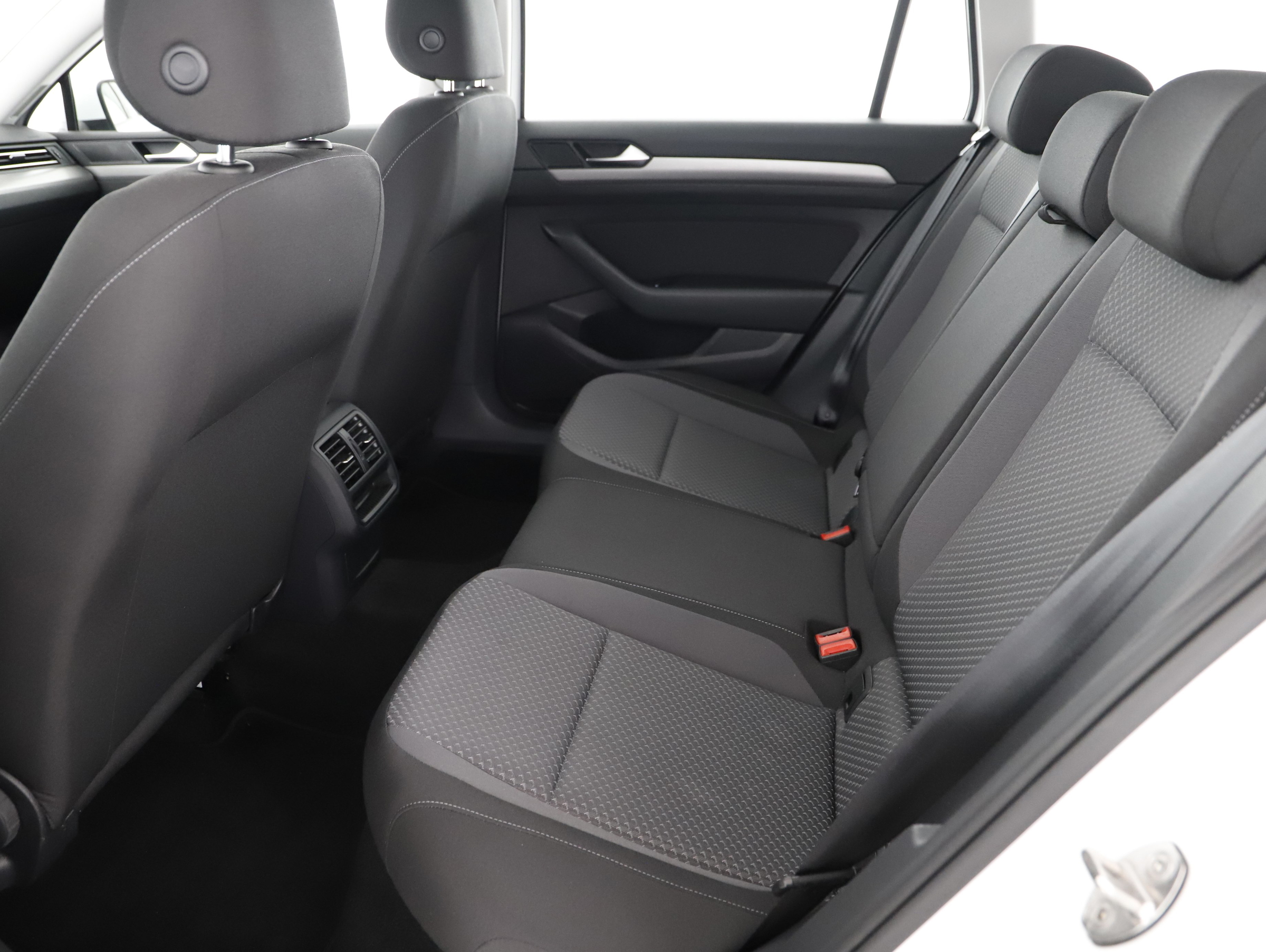 VW Passat Variant 2.0 TDI BMT | Bild 25 von 29