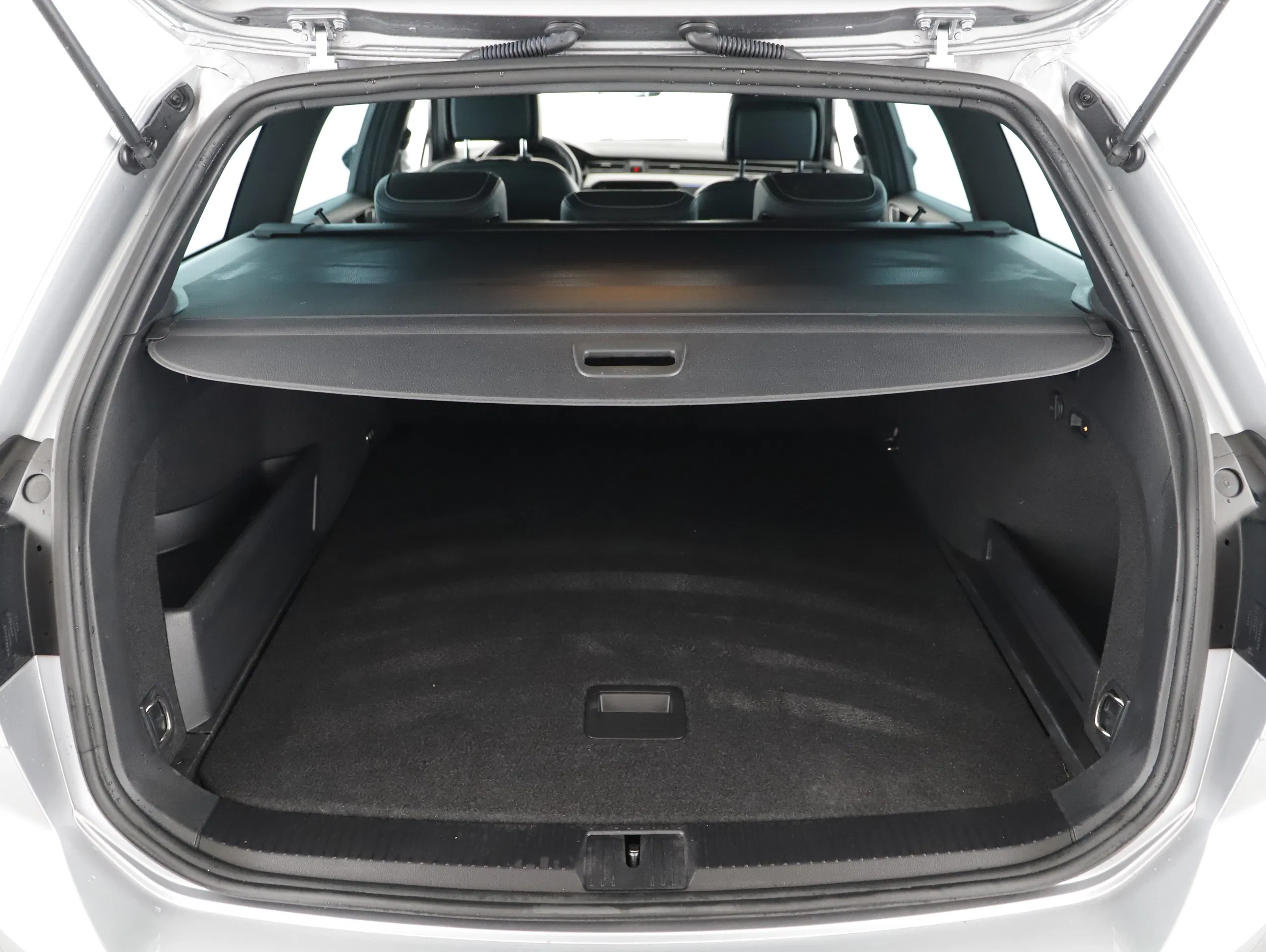 VW Passat Variant 2.0TDI | Bild 19 von 22