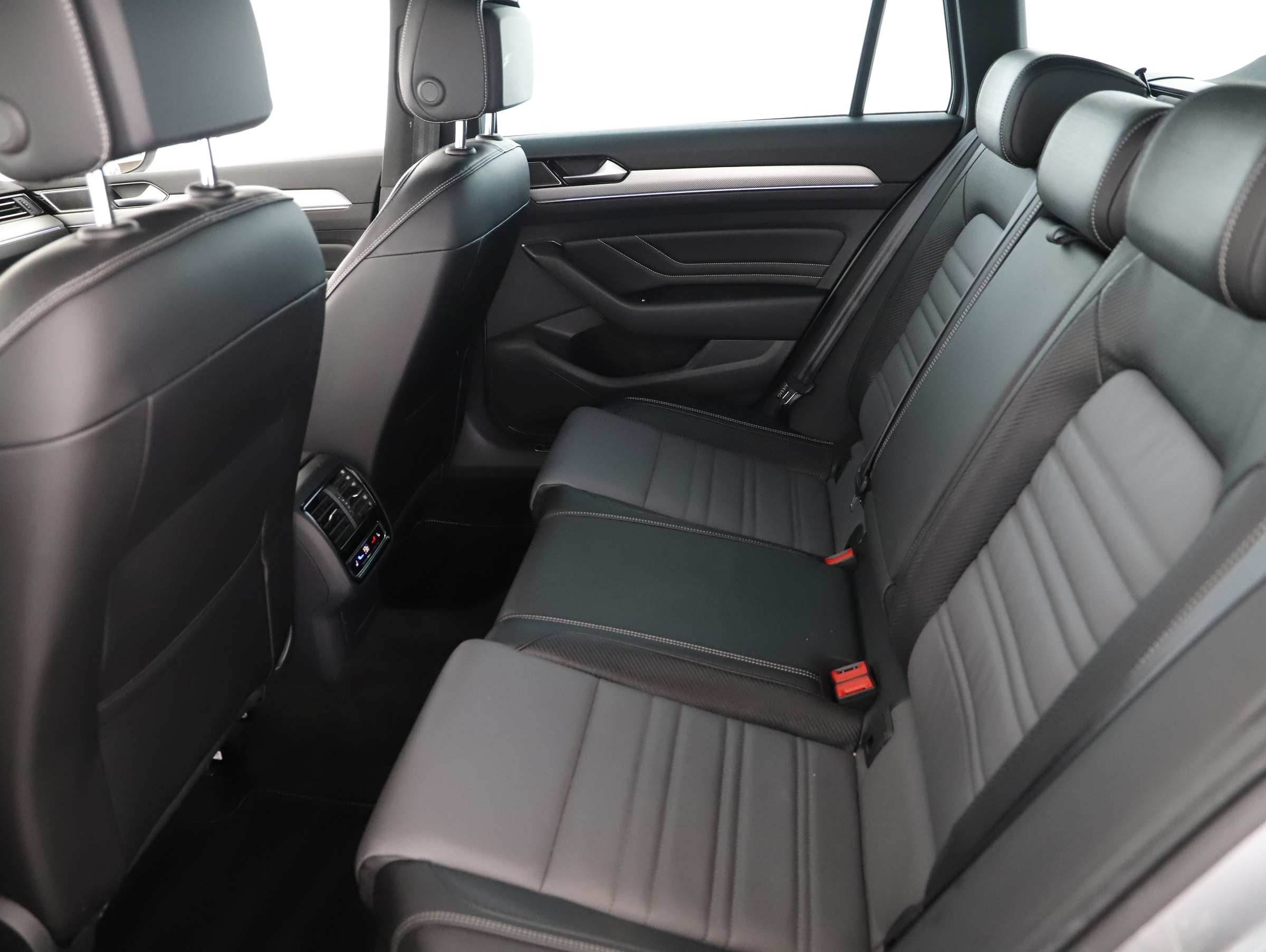 VW Passat Variant 2.0TDI | Bild 18 von 22