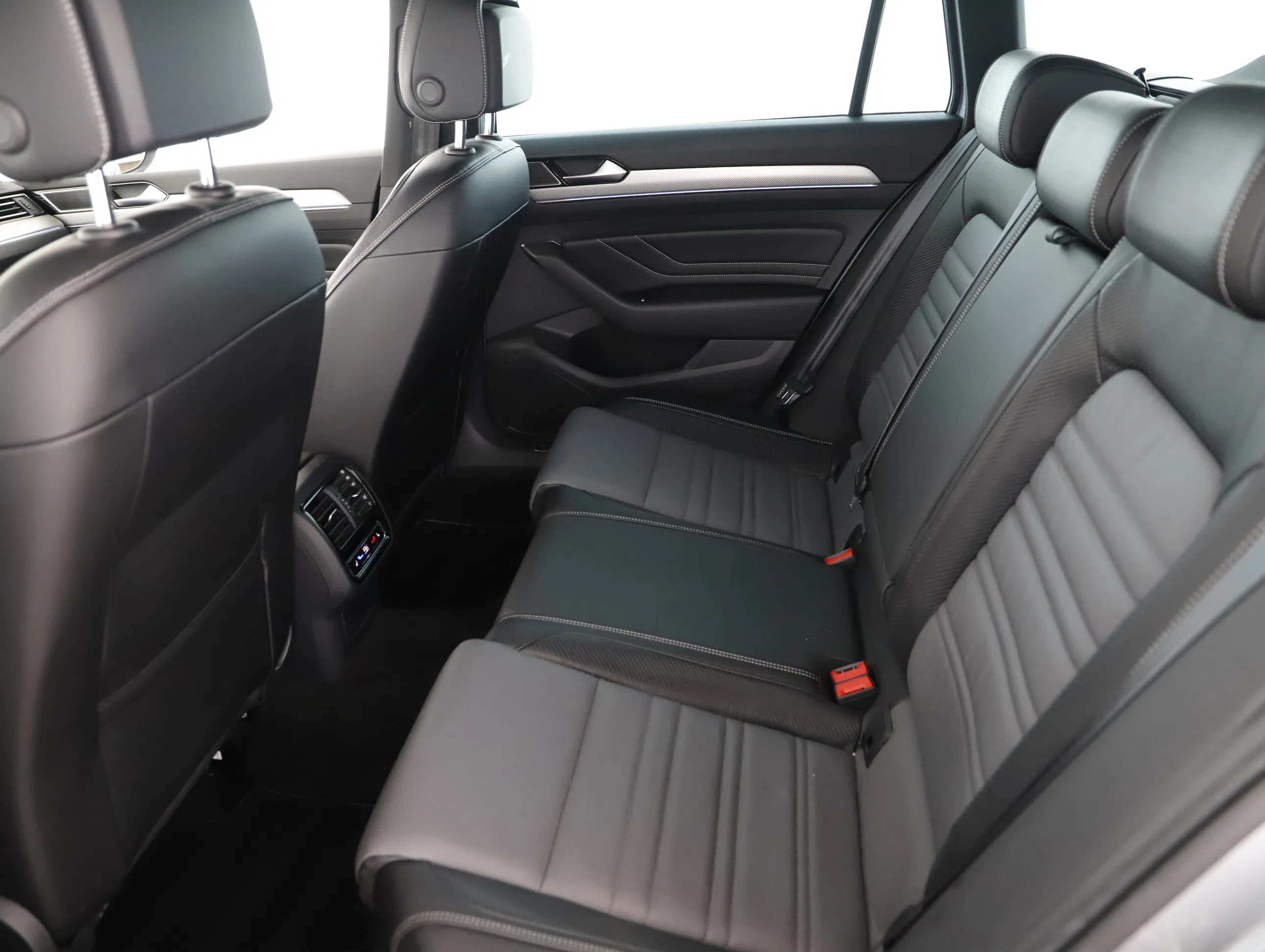VW Passat Variant 2.0TDI | Bild 18 von 22