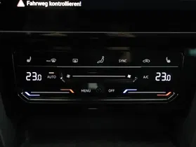 VW Passat Variant 2.0 TDI BMT Elegance | Thumbnail 10 von 23