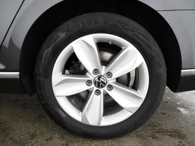 VW Passat Variant 2.0 TDI BMT Elegance | Thumbnail 22 von 23