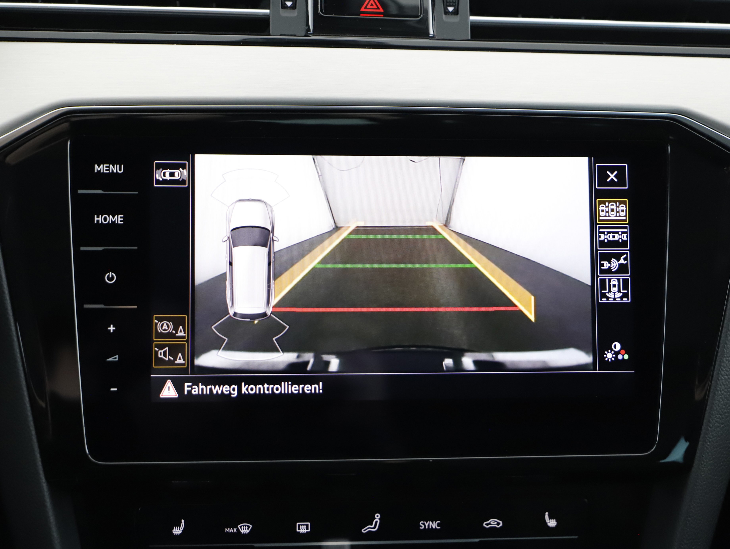 VW Passat Variant 2.0 TDI BMT Elegance | Bild 9 von 23