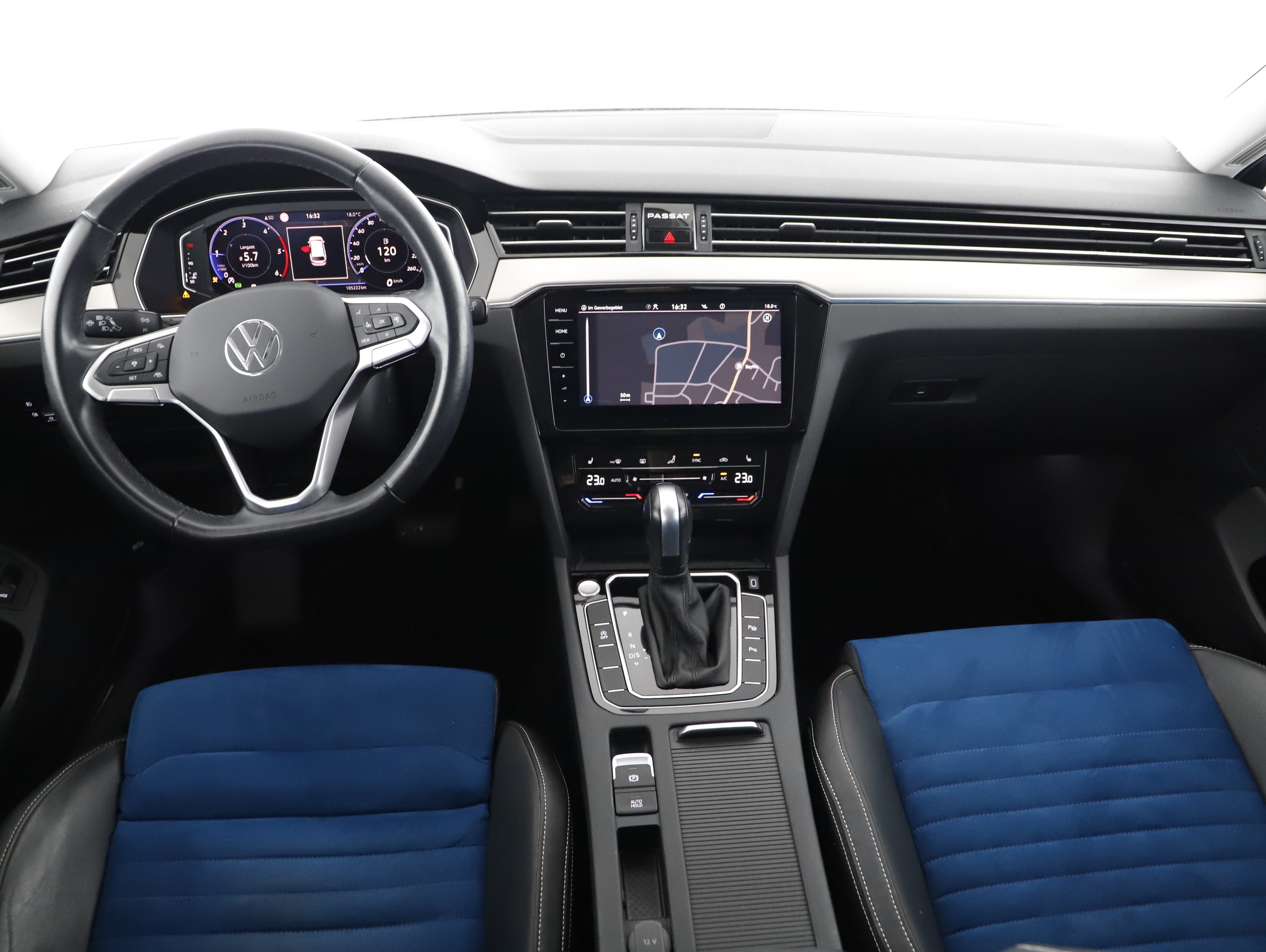 VW Passat Variant 2.0 TDI BMT Elegance | Bild 11 von 23