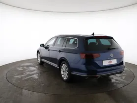 VW Passat Variant 2.0 TDI BMT Elegance | Thumbnail 2 von 23