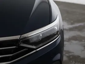VW Passat Variant 2.0 TDI BMT Elegance | Thumbnail 22 von 23