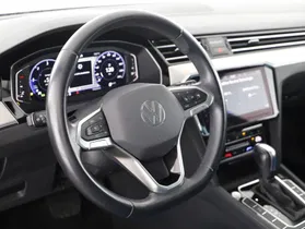 VW Passat Variant 2.0 TDI BMT Elegance | Thumbnail 7 von 23