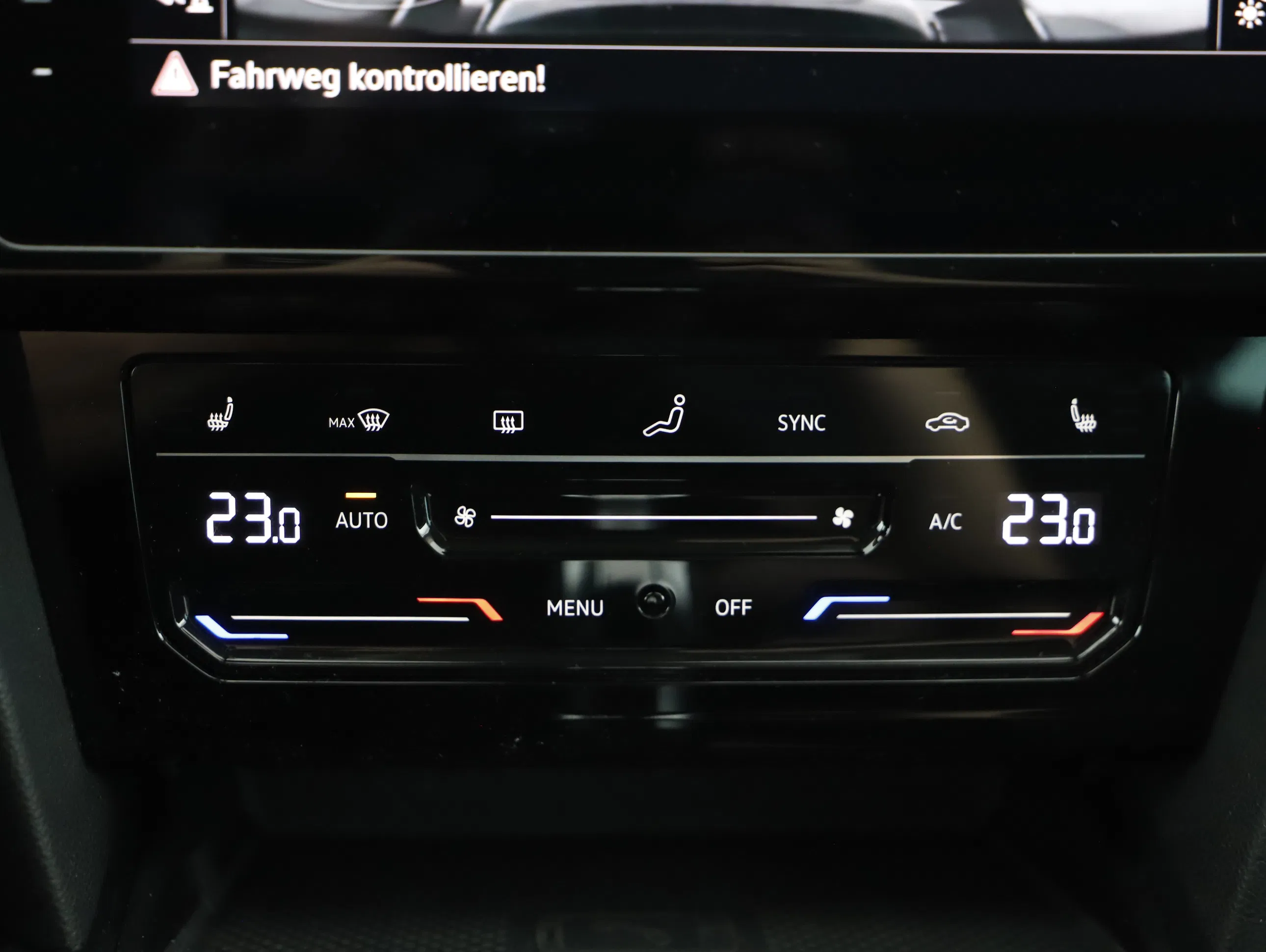 VW Passat Variant 1.4 TSI GTE | Bild 11 von 22