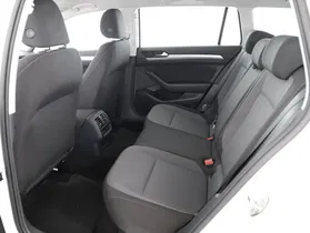 VW Passat Variant 2.0 TDI BMT | Thumbnail 15 von 31