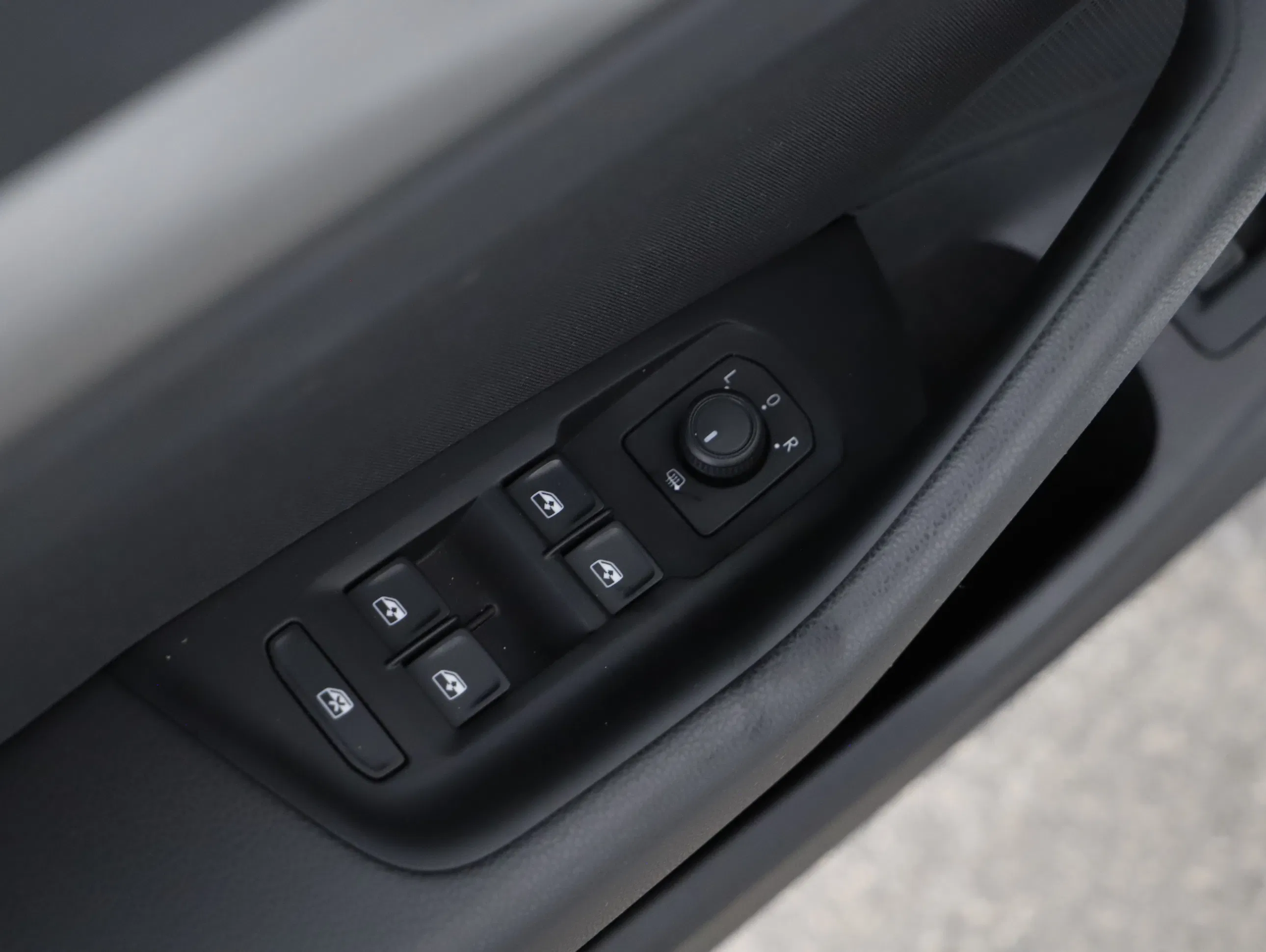 VW Passat Variant 2.0 TDI BMT | Bild 19 von 31