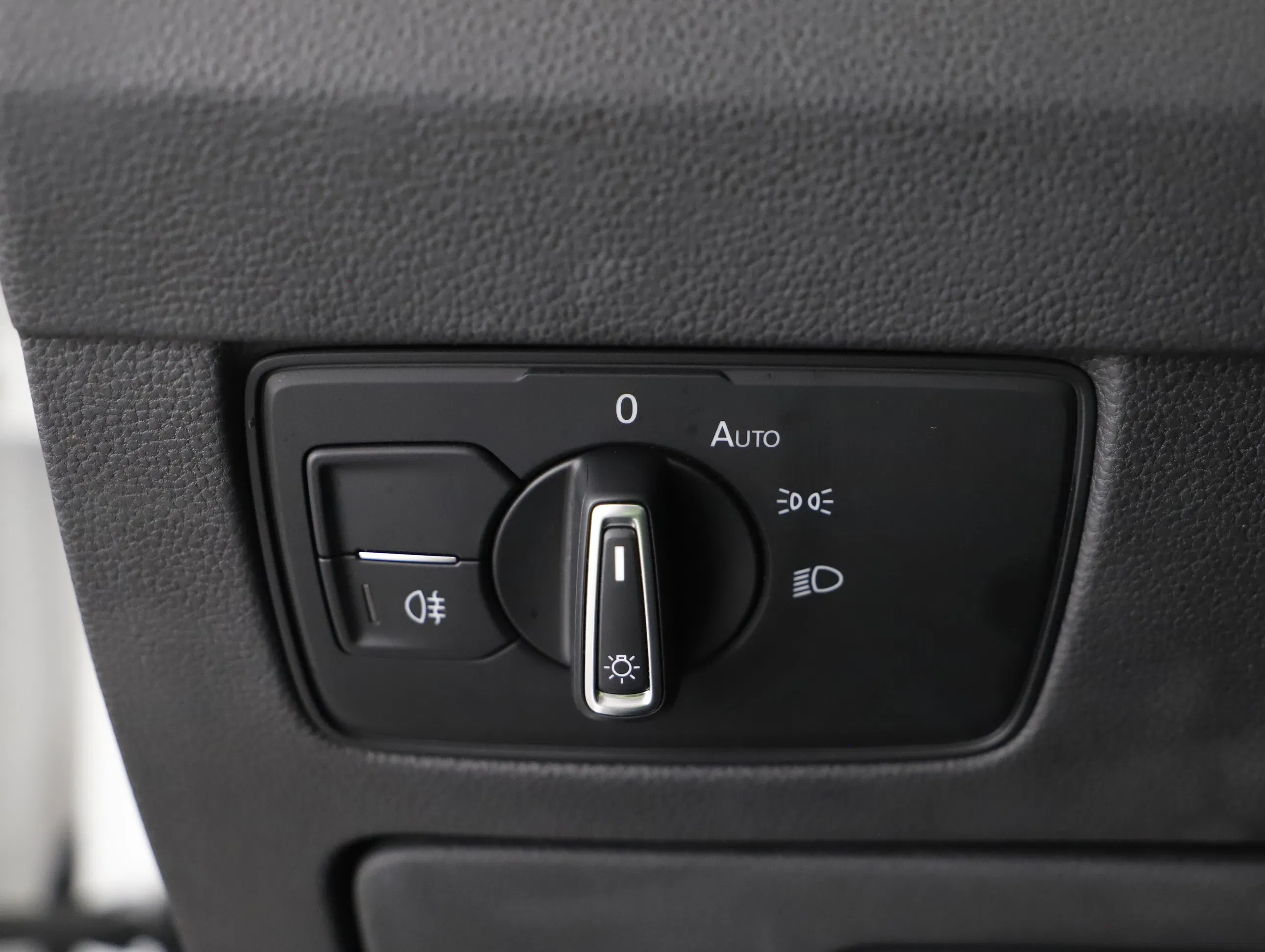 VW Passat Variant 2.0 TDI BMT | Bild 20 von 31