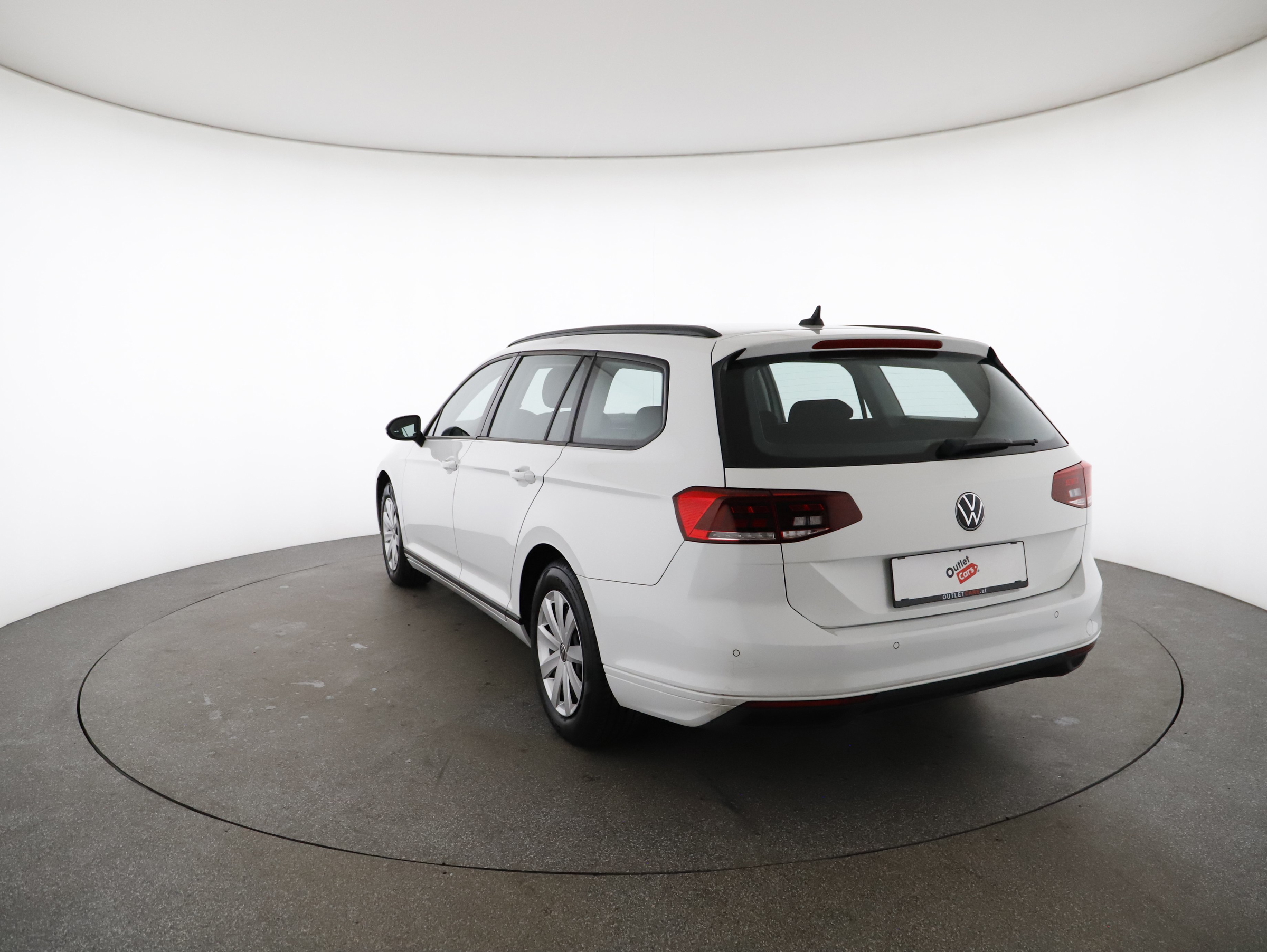VW Passat Variant 2.0 TDI BMT | Bild 23 von 31