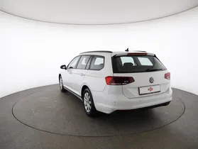 VW Passat Variant 2.0 TDI BMT | Thumbnail 23 von 31