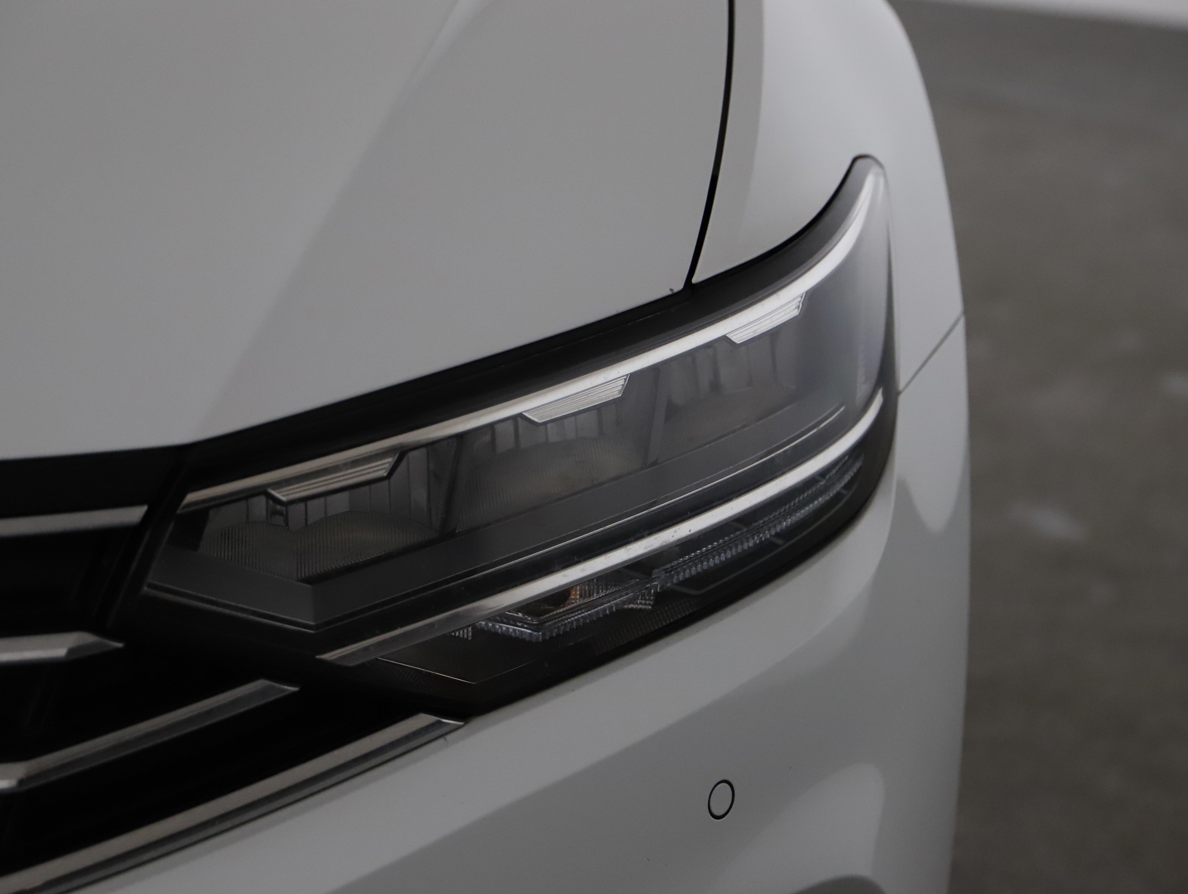 VW Passat Variant 2.0 TDI BMT | Bild 25 von 31