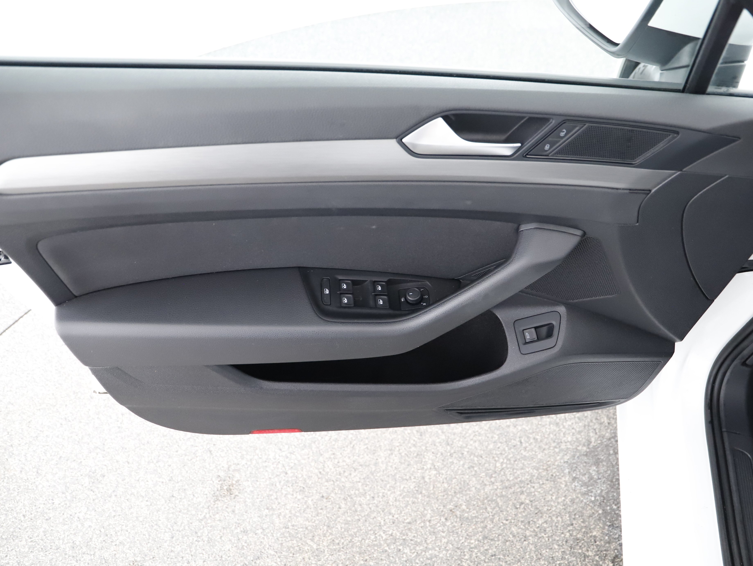 VW Passat Variant 2.0 TDI BMT | Bild 4 von 31