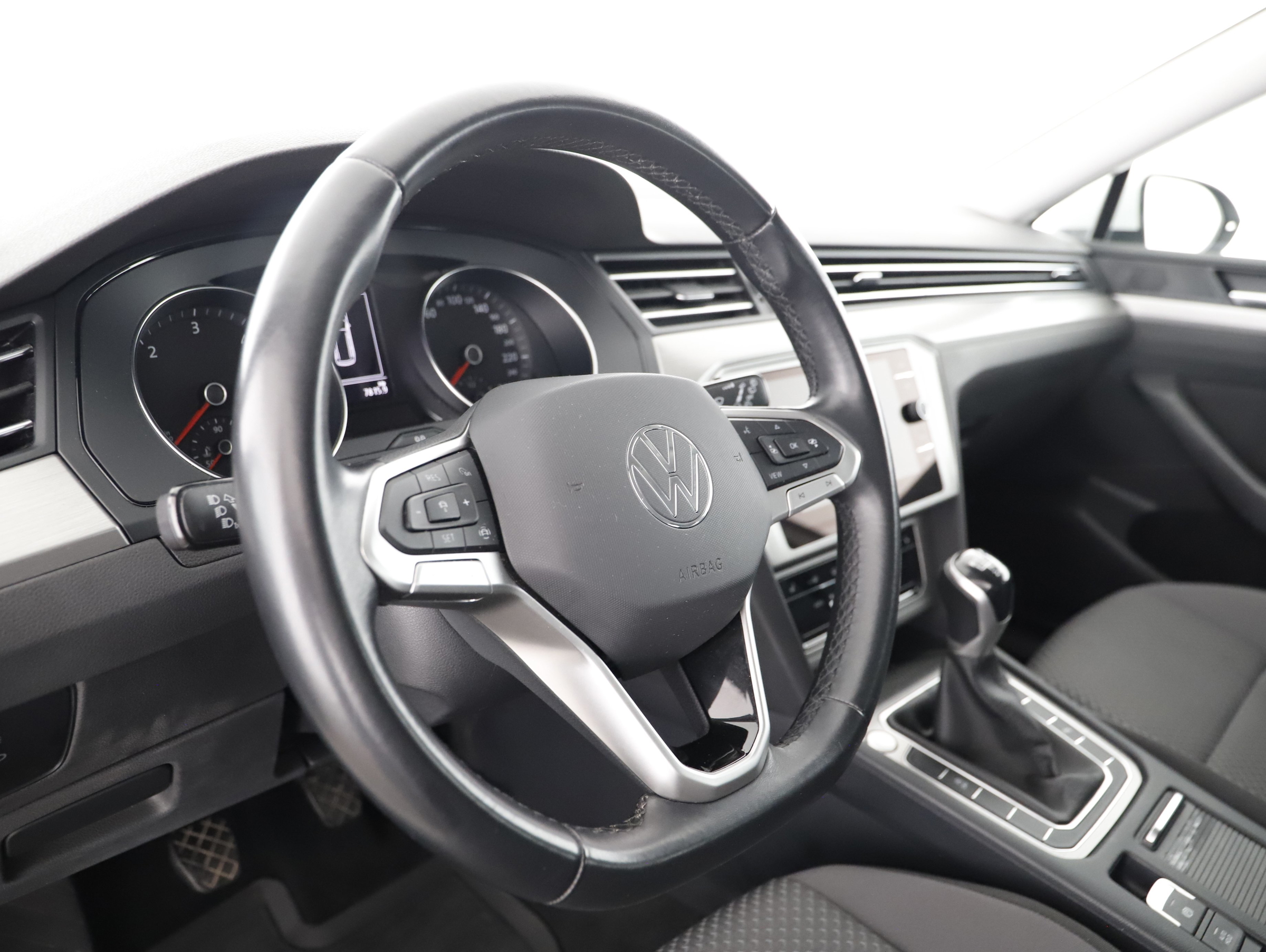 VW Passat Variant 2.0 TDI BMT | Bild 7 von 31