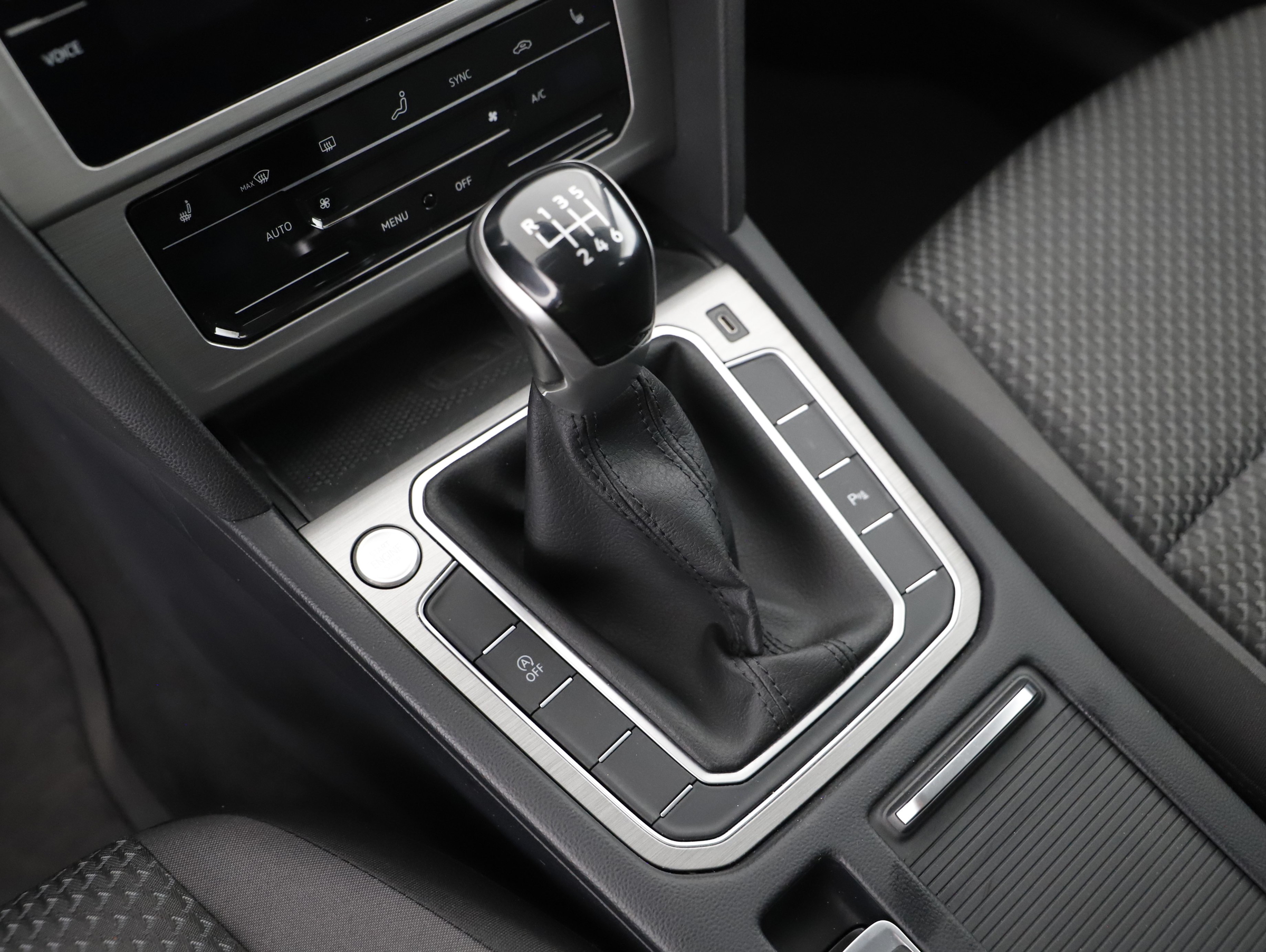 VW Passat Variant 2.0 TDI BMT | Bild 10 von 31