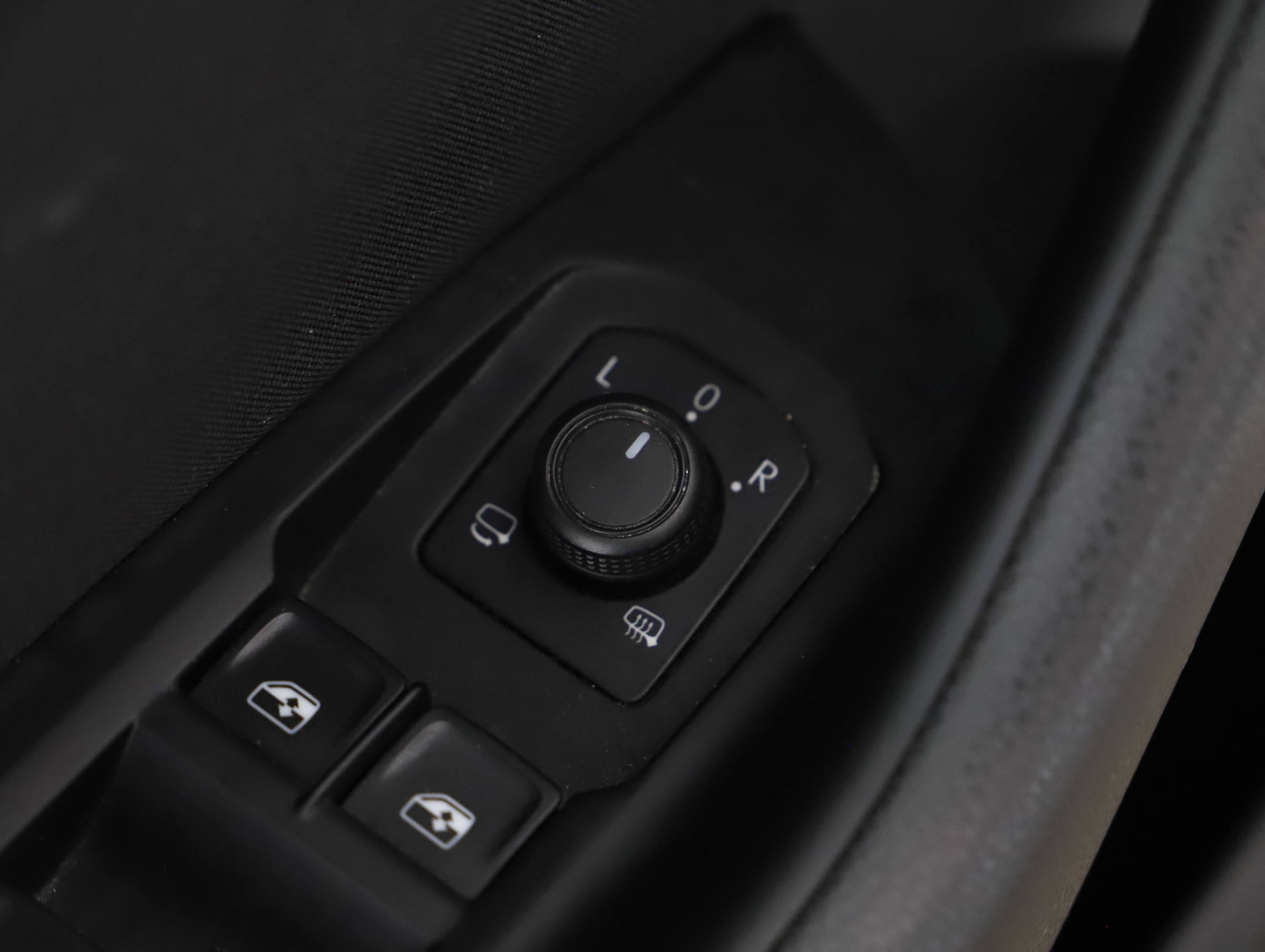 VW Passat Variant 2.0 TDI BMT Business | Bild 3 von 10