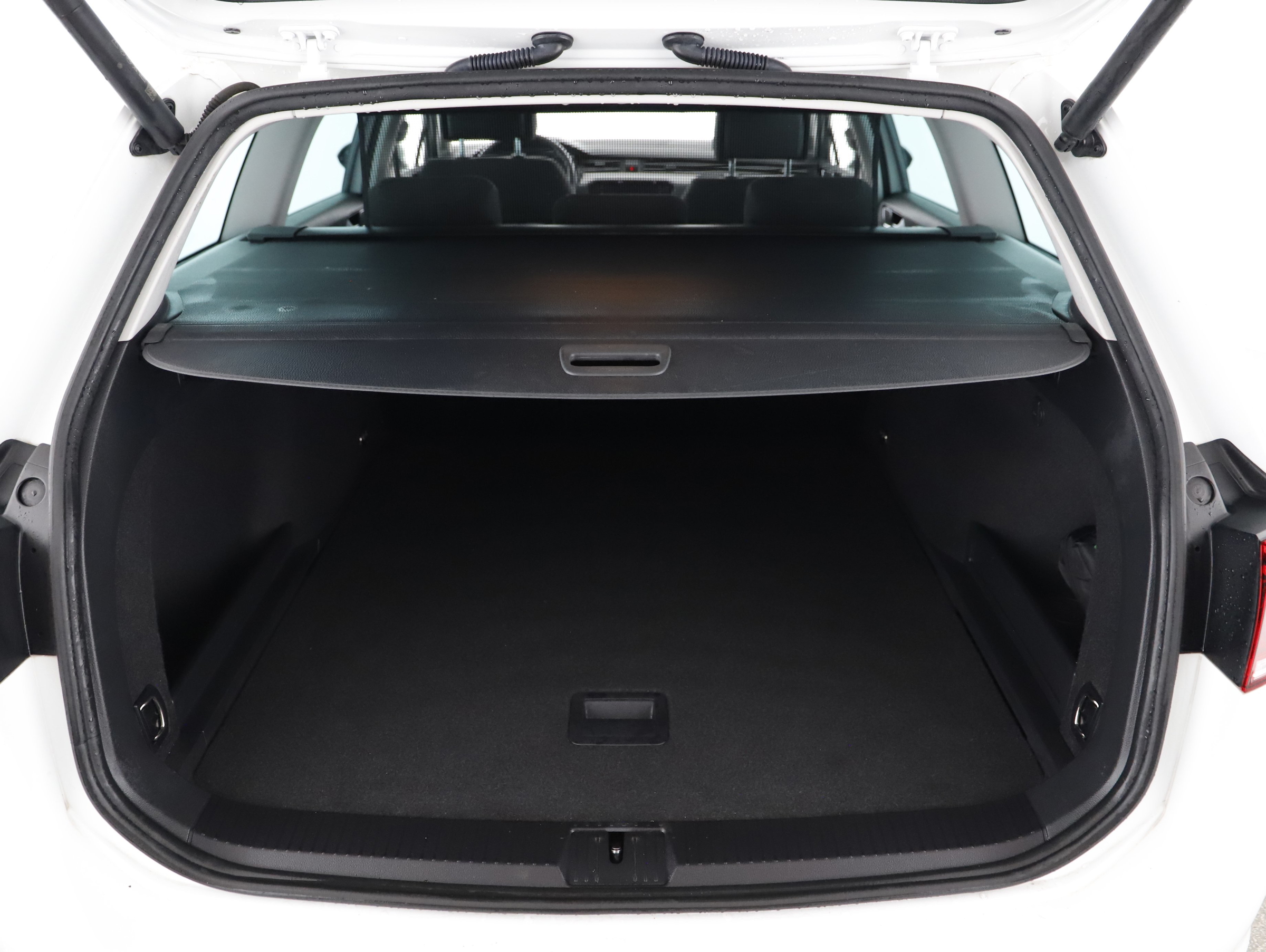 VW Passat Variant 2.0 TDI BMT Business | Bild 4 von 10