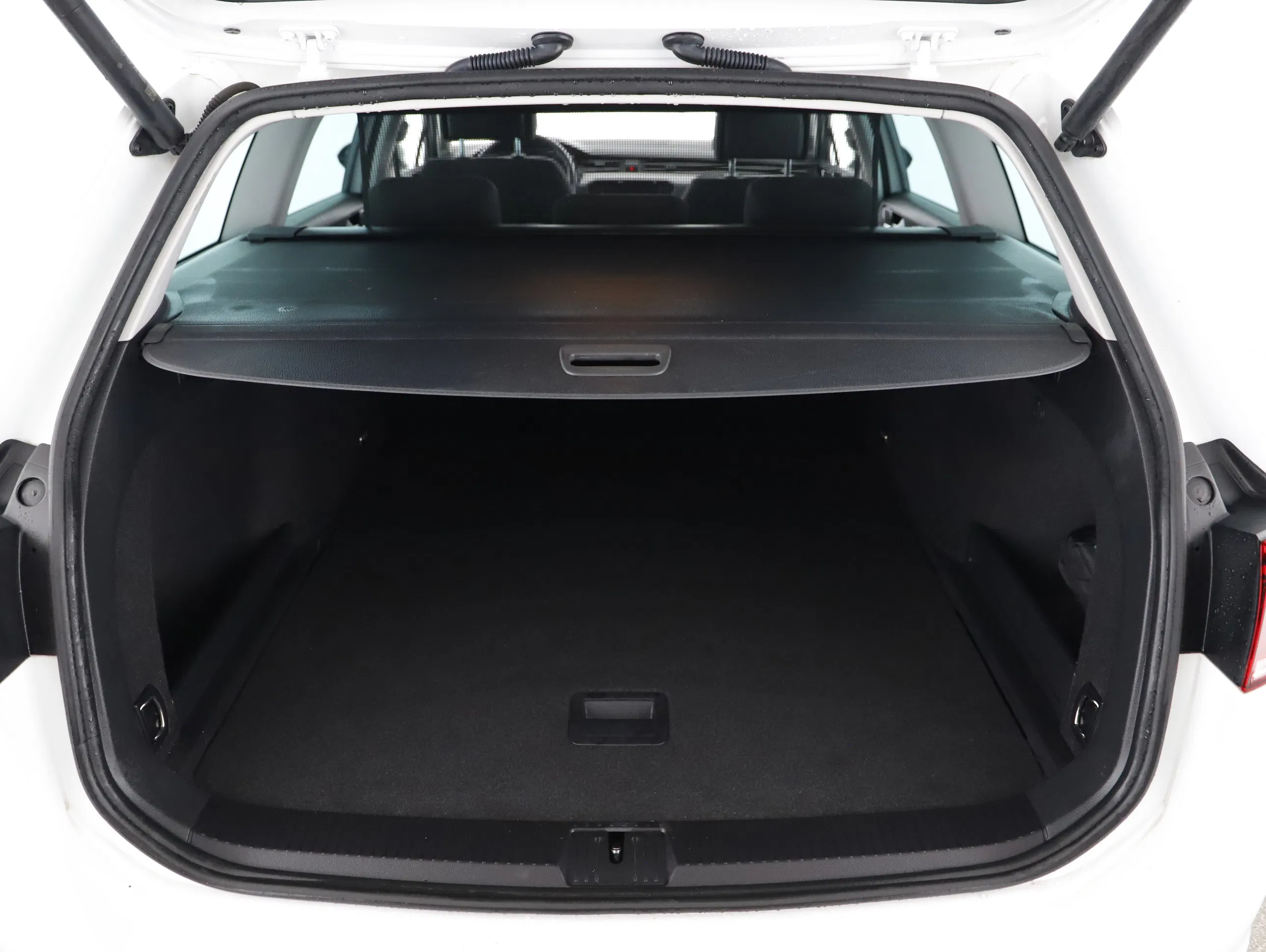 VW Passat Variant 2.0 TDI BMT Business | Bild 4 von 10