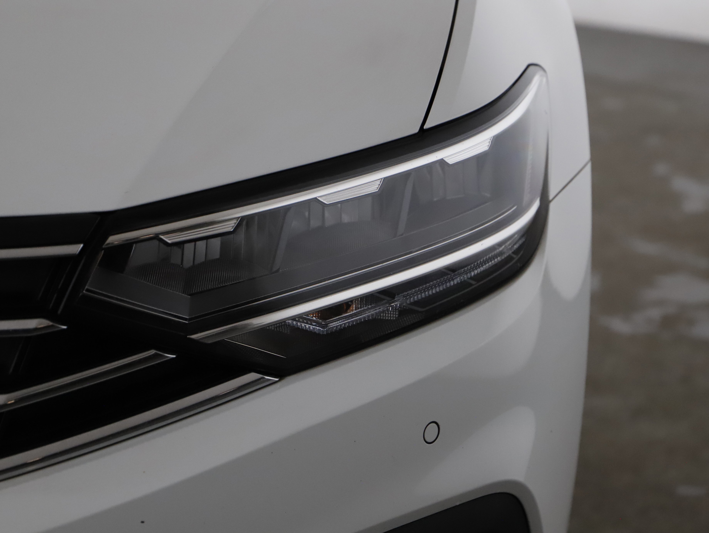 VW Passat Variant 2.0 TDI BMT Business | Bild 9 von 10