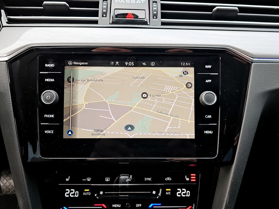 VW Passat 2.0 TDI Business DSG | Bild 16 von 19