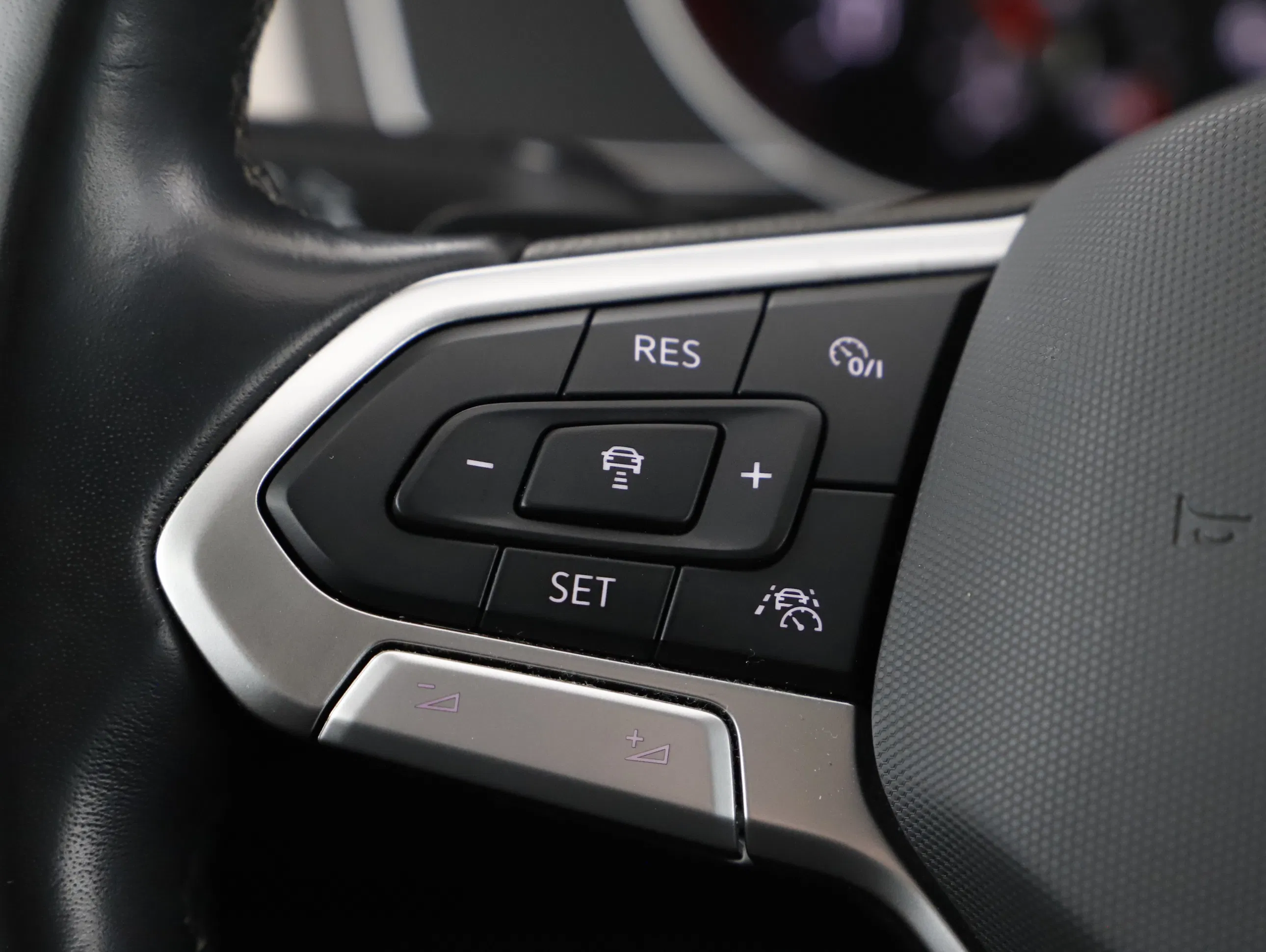 VW Passat Var. 2.0 TDI Eleg DSG | Bild 10 von 22