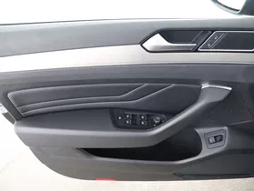 VW Passat Var. 2.0 TDI Eleg DSG | Thumbnail 4 von 22
