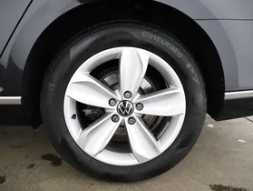 VW Passat Var. 2.0 TDI Eleg DSG | Thumbnail 22 von 22