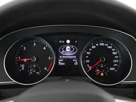 VW Passat Var. 2.0 TDI Eleg DSG | Thumbnail 9 von 22
