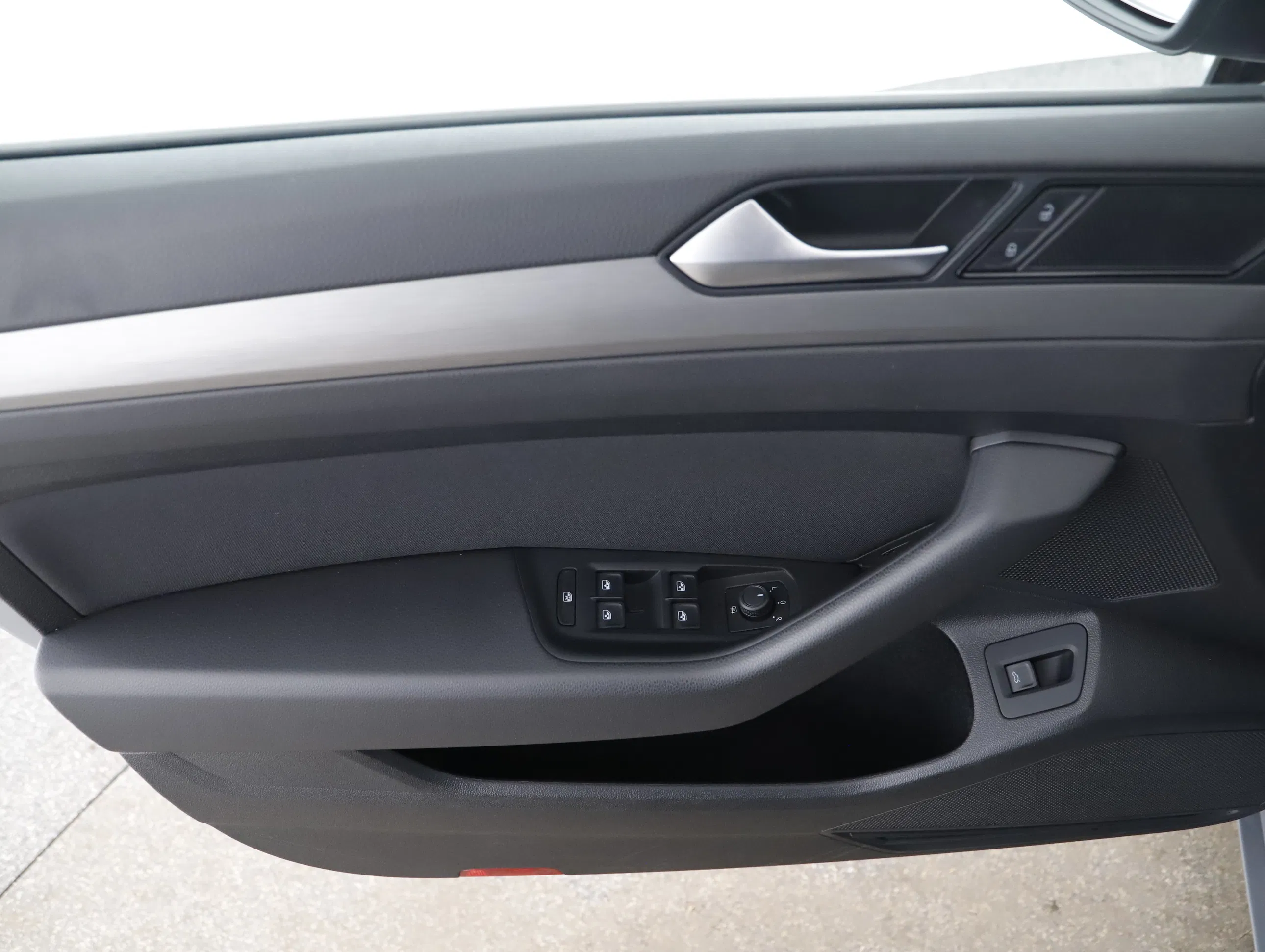 VW Passat Variant 2.0 TDI BMT | Bild 11 von 31