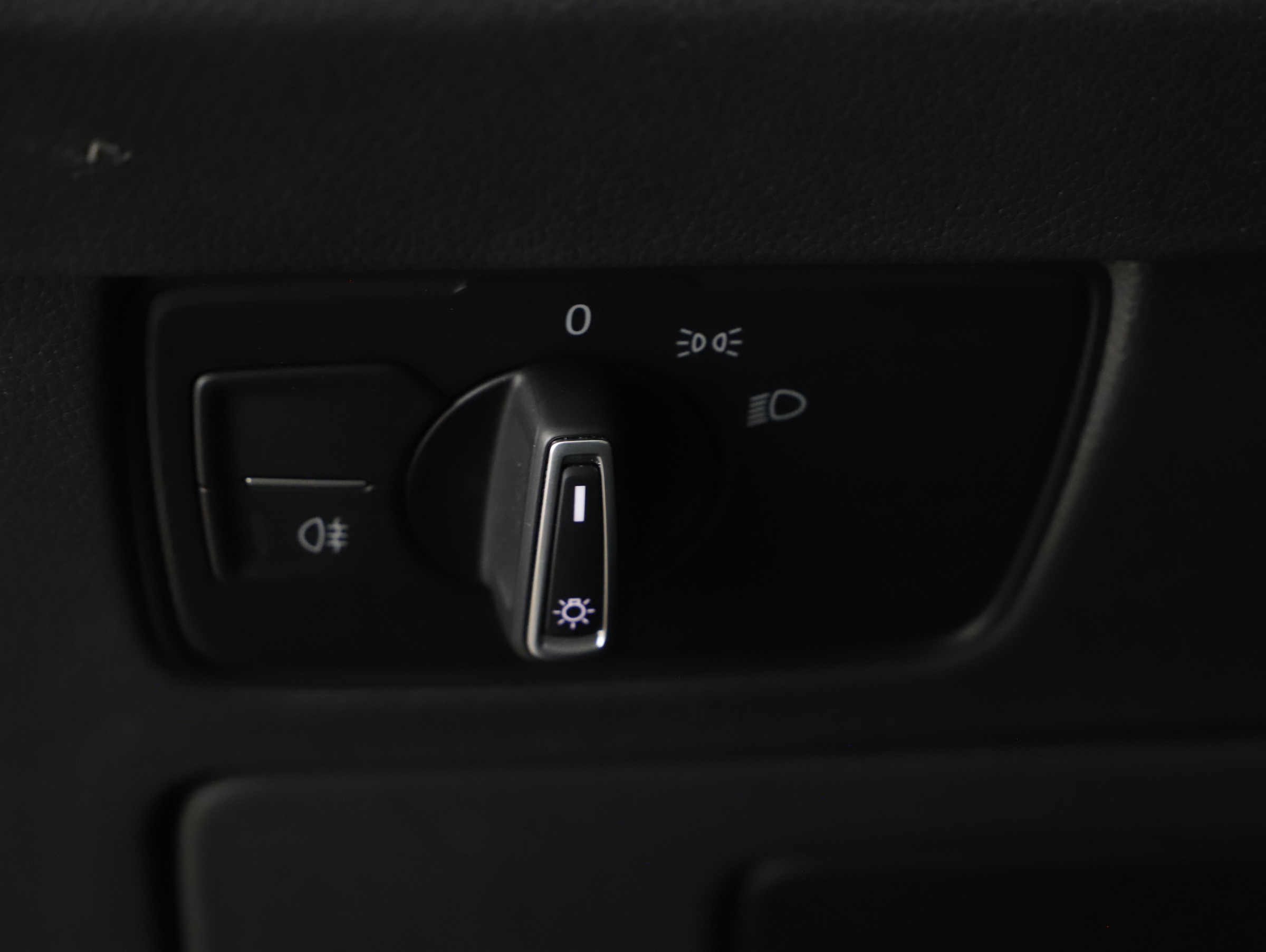 VW Passat Variant 2.0 TDI BMT | Bild 13 von 31