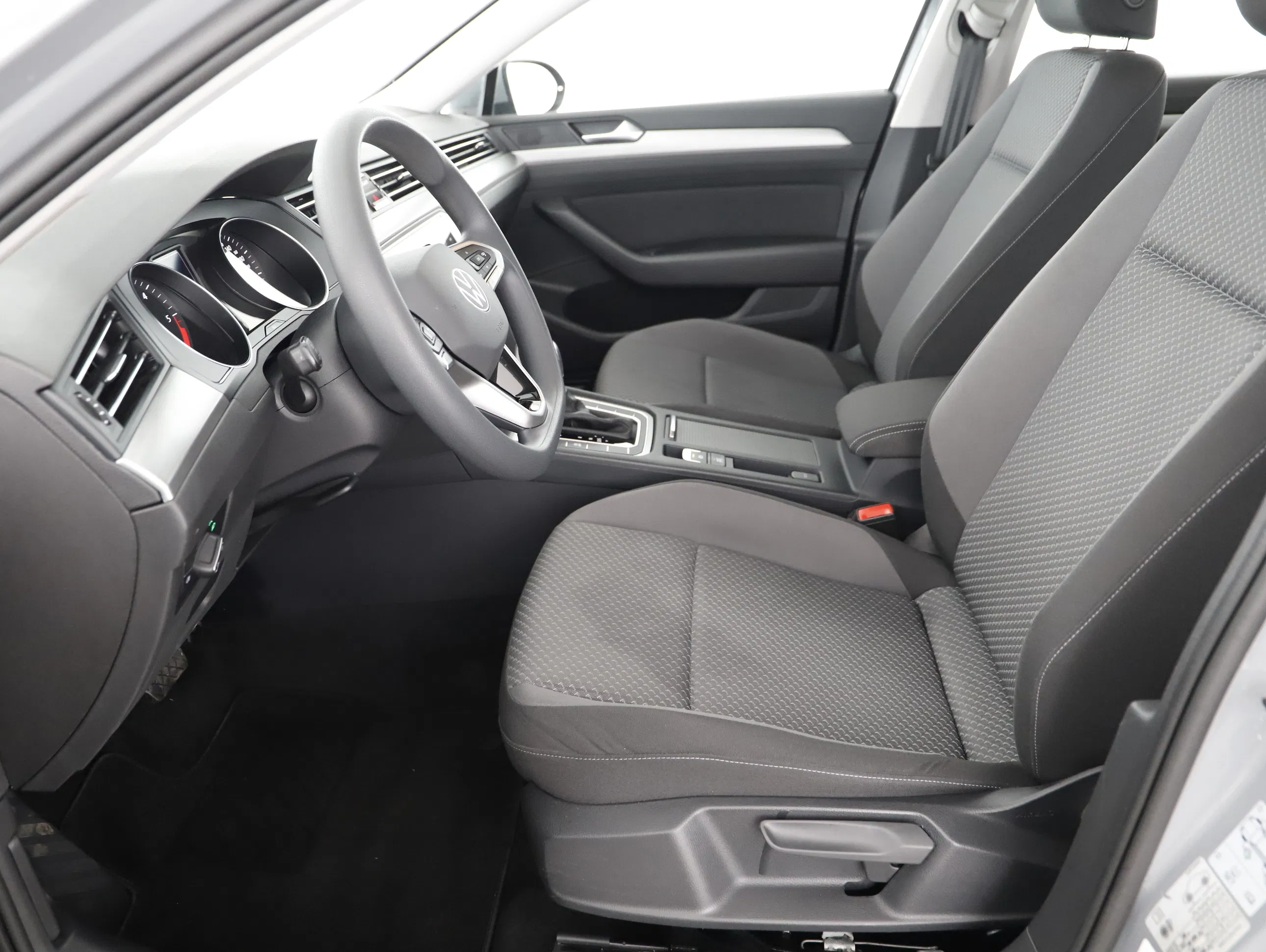 VW Passat Variant 2.0 TDI BMT | Bild 14 von 31