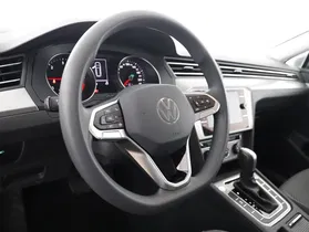 VW Passat Variant 2.0 TDI BMT | Thumbnail 17 von 31